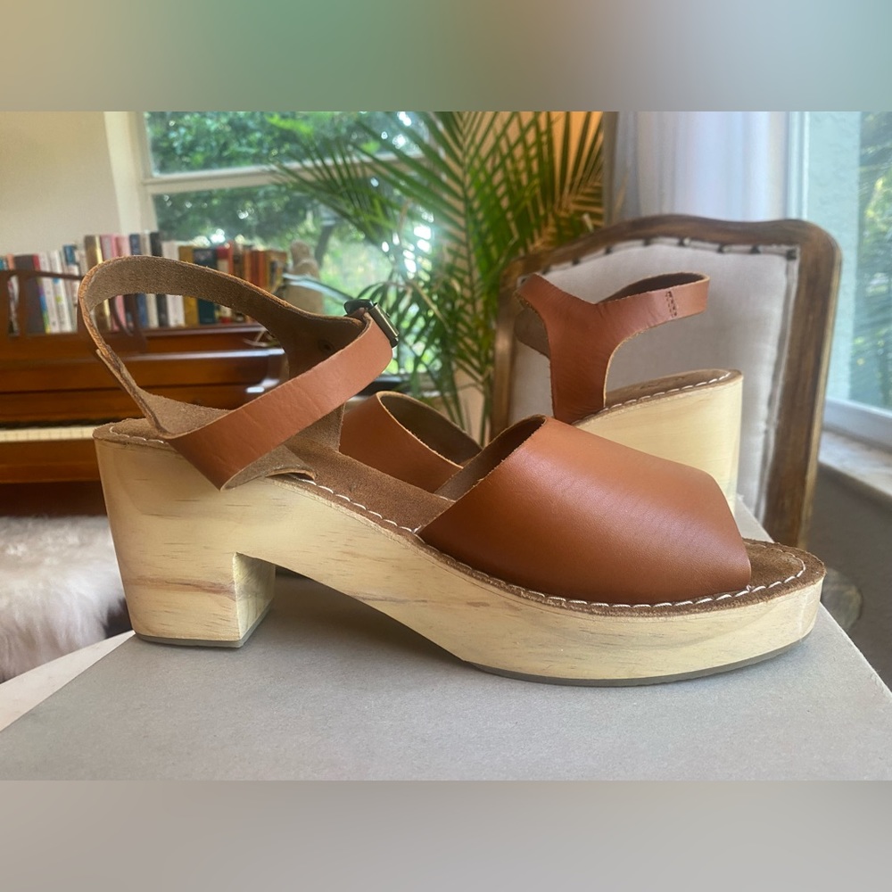 Urban Outfitters Krista Clog - New